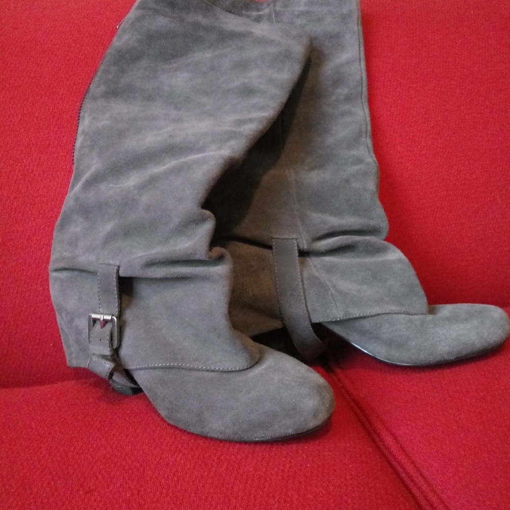 NAUGHTY MONKEY suede boots